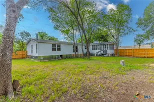 1901 Pecan St, San Marcos, TX 78666 - Photo 23