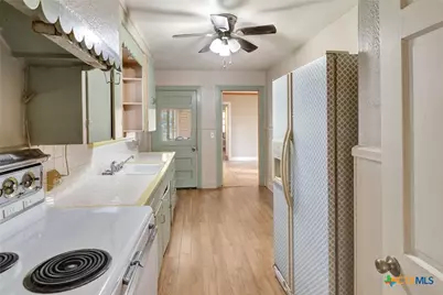 10610 State Highway 185, Victoria, TX 77905 - Photo 7