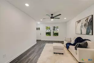 6913 Shannon Dr, Austin, TX 78724 - Photo 3