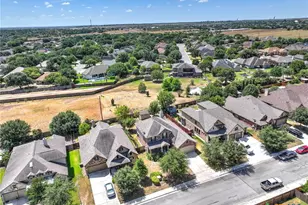 394 Pecan Meadows, New Braunfels, TX 78130 - Photo 15