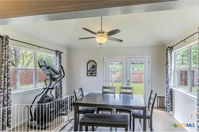 407 Sterling Manor Ct, Temple, TX 76502 - Photo 9