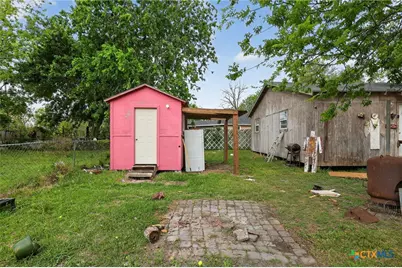 2011 N Jecker, Victoria, TX 77901 - Photo 25