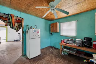 2011 N Jecker, Victoria, TX 77901 - Photo 23