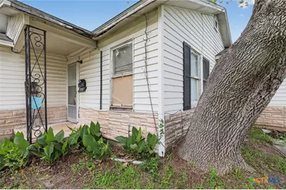 2011 N Jecker, Victoria, TX 77901 - Photo 3