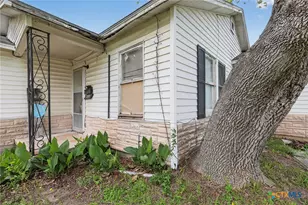 2011 N Jecker, Victoria, TX 77901 - Photo 3