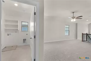 2110 Shepards St, Seguin, TX 78155 - Photo 15