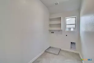 2110 Shepards St, Seguin, TX 78155 - Photo 17