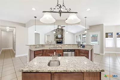 8001 Ridgeway Court, Nolanville, TX 76559 - Photo 9