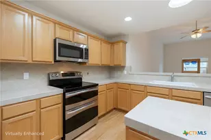 1737 Scenic View Dr, Canyon Lake, TX 78133 - Photo 5