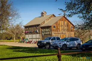 1247 Gruene Rd, New Braunfels, TX 78130 - Photo 5