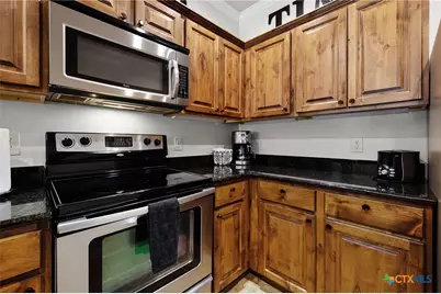 1247 Gruene Road #302, New Braunfels, TX 78130 - Photo 17