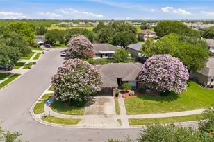 102 Palomino Ln, Victoria, TX 77904 - Photo 3