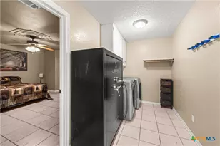 208 Red Oak Dr, Harker Heights, TX 76548 - Photo 15