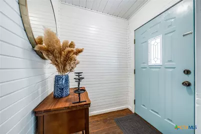 615 E Main Avenue, Karnes City, TX 78118 - Photo 3