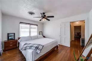 615 E Main Ave, Karnes City, TX 78118 - Photo 19