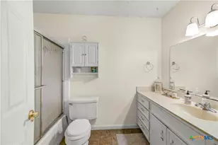 307 Pheasant Dr, Victoria, TX 77905 - Photo 13