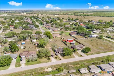 307 Pheasant Drive, Victoria, TX 77905 - Photo 29