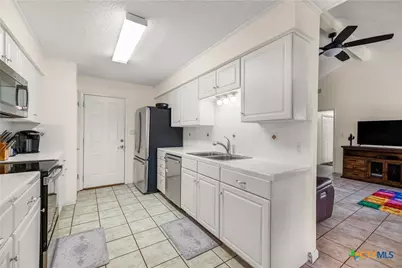 307 Pheasant Drive, Victoria, TX 77905 - Photo 7