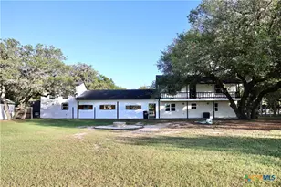 264 Live Oak Dr, Inez, TX 77968 - Photo 7