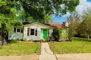 302 N 28th St, Gatesville, TX 76528 - Photo 1