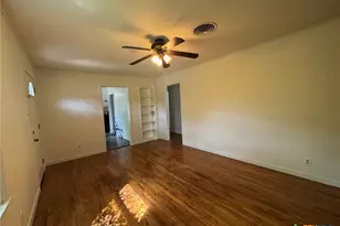 302 N 28th St, Gatesville, TX 76528 - Photo 7