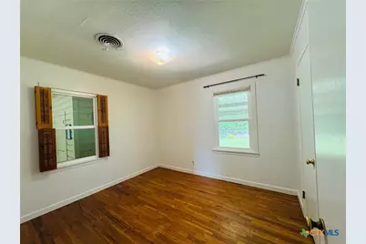 302 N 28th Street, Gatesville, TX 76528 - Photo 11