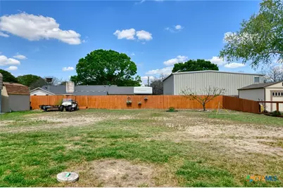 1327 Sea Breeze, New Braunfels, TX 78130 - Photo 19