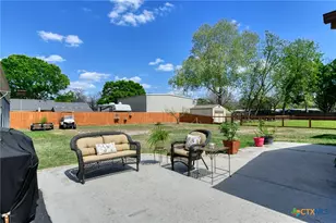 1327 Sea Breeze, New Braunfels, TX 78130 - Photo 17