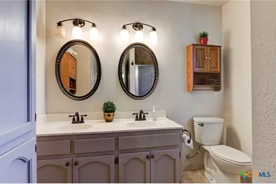 1327 Sea Breeze, New Braunfels, TX 78130 - Photo 11