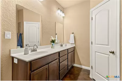 820 Mission Hills Drive, New Braunfels, TX 78130 - Photo 17