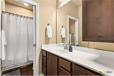 820 Mission Hills Drive, New Braunfels, TX 78130 - Photo 13