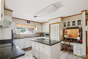 15 Jade Dr, Victoria, TX 77904 - Photo 11