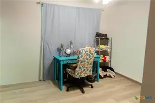 309 Hessler Dr, Hallettsville, TX 77964 - Photo 21