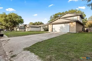 11926 Holm Oaks Dr, San Antonio, TX 78249 - Photo 3
