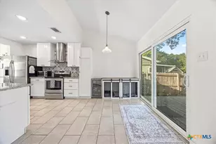 11926 Holm Oaks Dr, San Antonio, TX 78249 - Photo 17