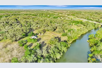 405 Camino Drive, Victoria, TX 77905 - Photo 3