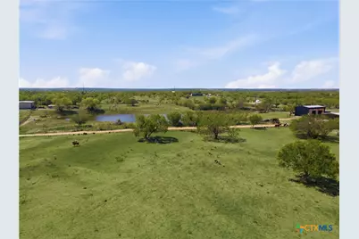 7293 Fm 327, Elmendorf, TX 78112 - Photo 9