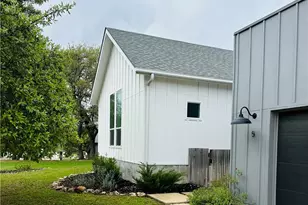 5 Cripple Creek Ct, Wimberley, TX 78676 - Photo 5