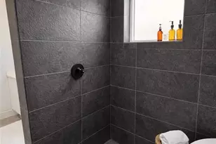 5 Cripple Creek Ct, Wimberley, TX 78676 - Photo 17