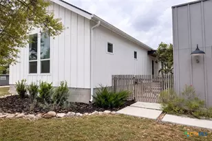 5 Cripple Creek Ct, Wimberley, TX 78676 - Photo 3