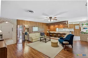 501 Dundee St, Victoria, TX 77904 - Photo 11