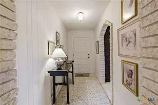 501 Dundee St, Victoria, TX 77904 - Photo 9