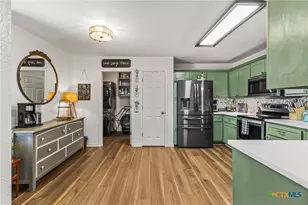 1107 Travis Cir, Copperas Cove, TX 76522 - Photo 5