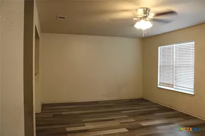 415 E 4th Avenue, Belton, TX 76513 - Photo 13