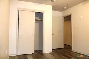 415 E 4th Ave, Belton, TX 76513 - Photo 5