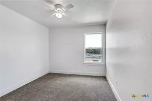 1916 Royal Loop, Belton, TX 76513 - Photo 9