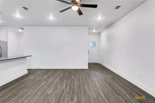 1916 Royal Loop, Belton, TX 76513 - Photo 3