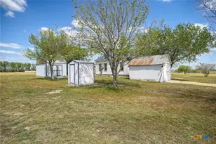 1370 Co Rd 353, Shiner, TX 77984 - Photo 35