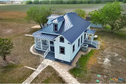 1370 County Road 353, Shiner, TX 77984 - Photo 5