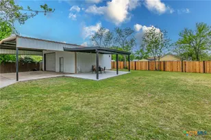 1306 Pleasant St, Gatesville, TX 76528 - Photo 25